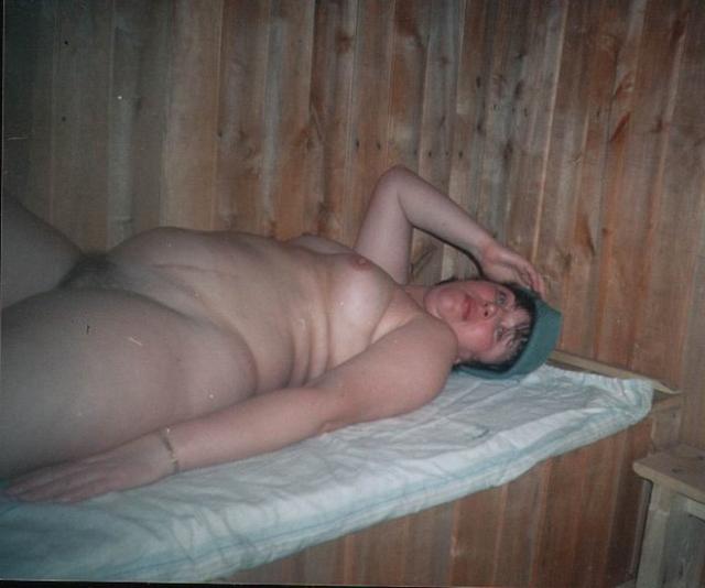 Голенькие славянки отдыхают в бане 22 фотография